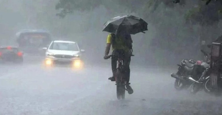 আরও ৫ দিন বজ্রবৃষ্টি ও ভারি বর্ষণের পূর্বাভাস, ৭ জেলায় ঝড়ের আশঙ্কা
