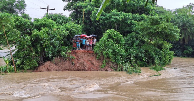 ফেনীতে বন্যা পরিস্থিতির অবনতি, ৯৮টি গ্রাম প্লাবিত