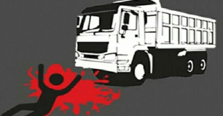 উত্তরায় ট্রাকের ধাক্কায় ৩ জন নিহত