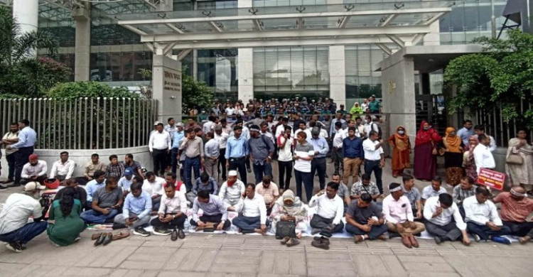 এনবিআর কর্মকর্তা-কর্মচারীরা কাজে না ফিরলে আরও কঠোর হবে সরকার