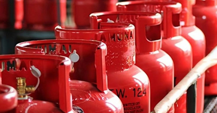 এলপিজি সিলিন্ডারের দাম কমলো