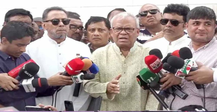 দল অনুগত প্রশাসন দিয়ে সুষ্ঠু নির্বাচন সম্ভব হবে না : রিজভী