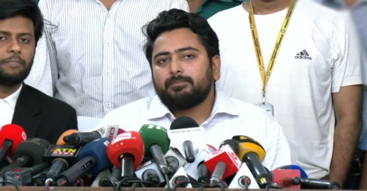 দ্বিতীয় দিনের সাক্ষ্যে শেখ হাসিনাসহ দায়ীদের কঠোর শাস্তি চাইলেন নাহিদ ইসলাম
