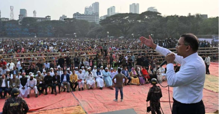 বস্তিবাসীদের জন্য উন্নত শিক্ষা ও চিকিৎসা নিশ্চিত করা হবে: তারেক রহমান